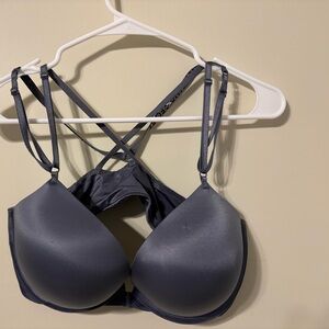 Victoria’s Secret Bombshell Plunge grey razorback 38C